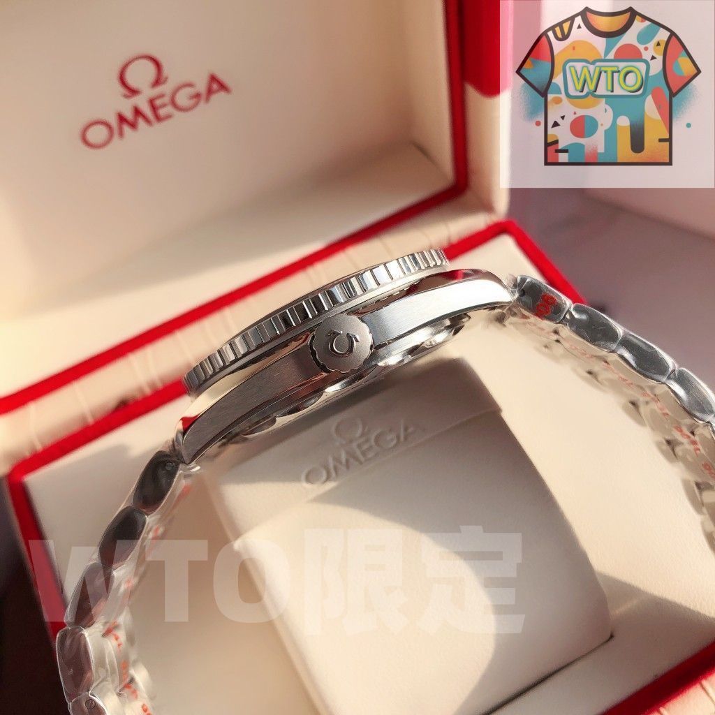  ご 大 です omega ラバーストラップの男性用腕時計 自動巻き 自動巻き時計 腕時計(アナログ)