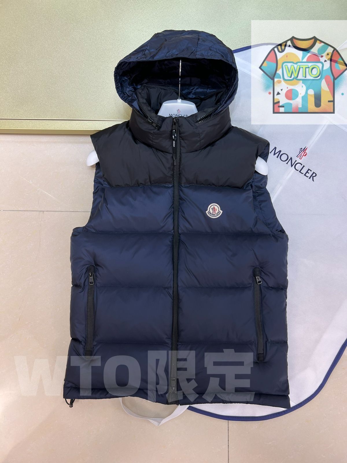 MONCLERモンクレール 濃い青色 新しいクラシックベスト WTO通販 WTO店名をご ください WTO輸入 TJU 70 動きやすい ダウンジャケット 