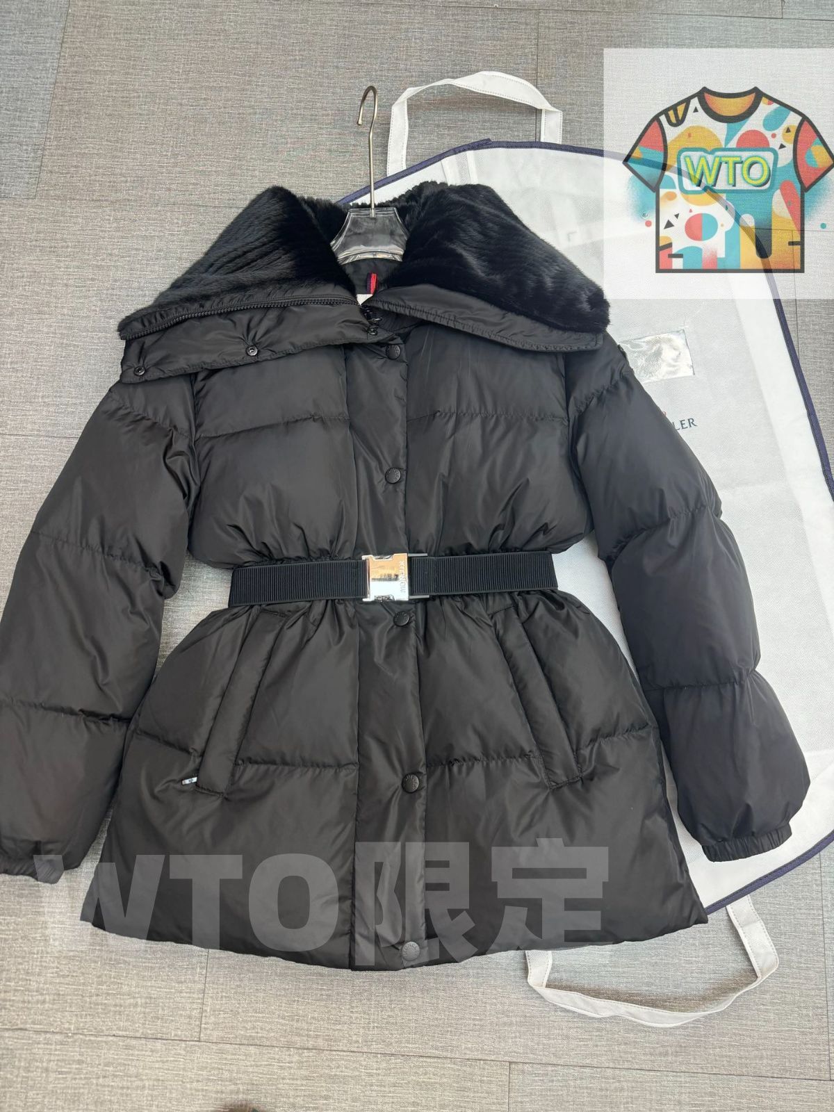 MONCLERモンクレール