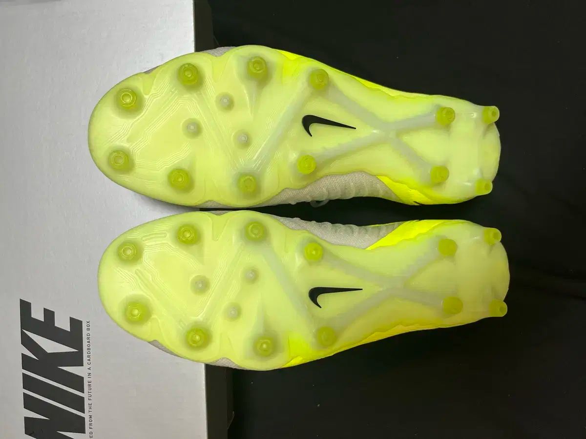  ナイキ FANTOM GX 2 L エリート AG 275 mm フットサルシューズ シューズ