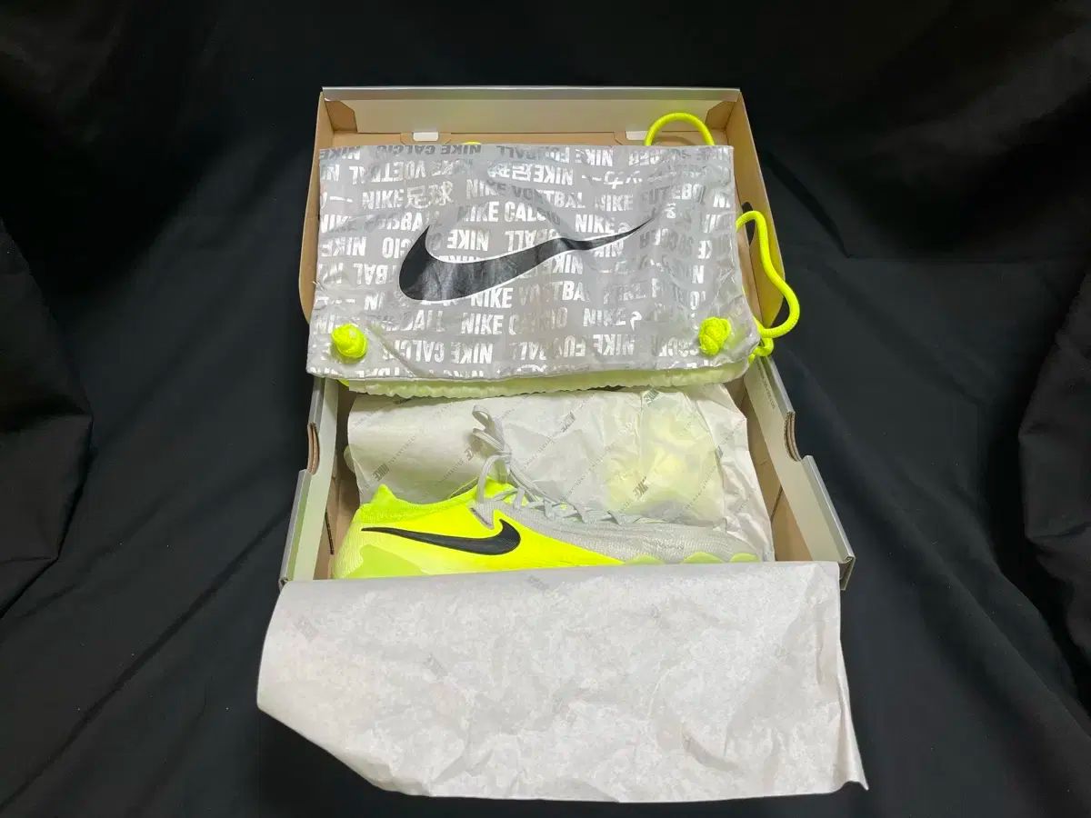 ナイキ FANTOM GX 2 L エリート AG 275 mm