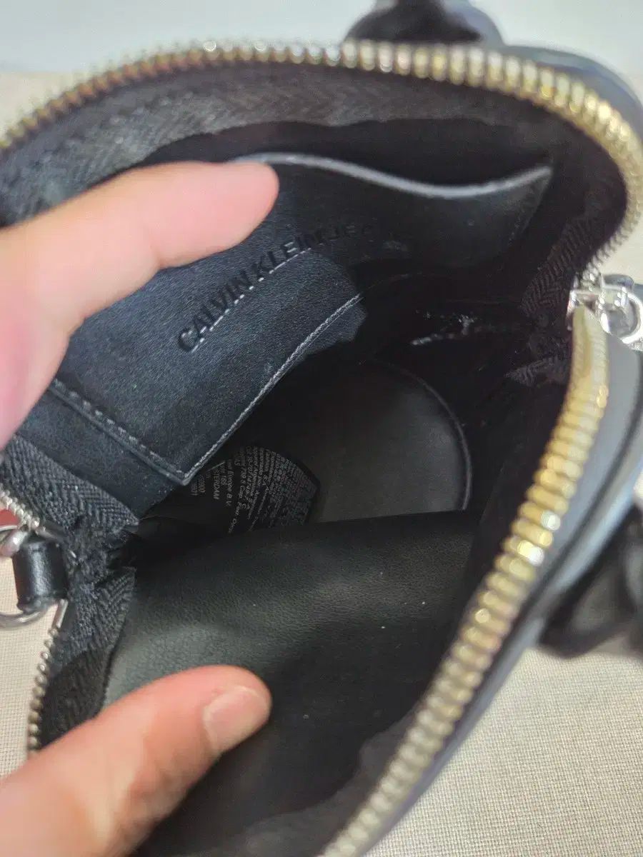 クライン クロスバック