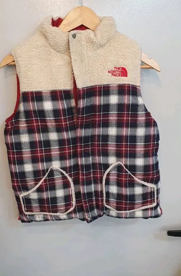 THE NORTH FACE ザノースフェイス リバーシブル 550 ダウンベスト 150 片側はフリース