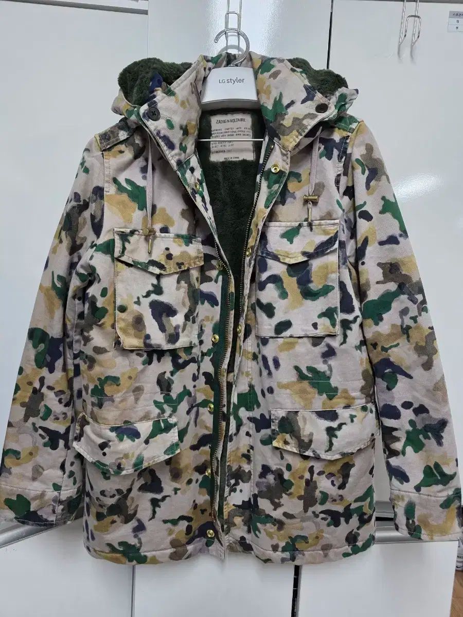 ザディグ＆エ ボルテール カモフラージュ マウンテンパーカー アウター