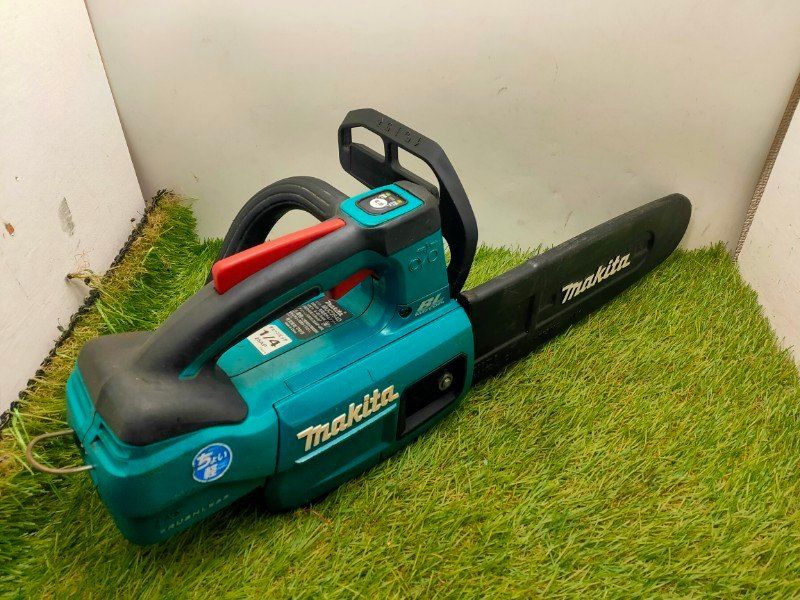  マキタ Makita 充電式チェンソー ガイドバー長さ250 mm 18 V バッテリ 充電器別売 バック付き チェーンソー 切断工具 切断機