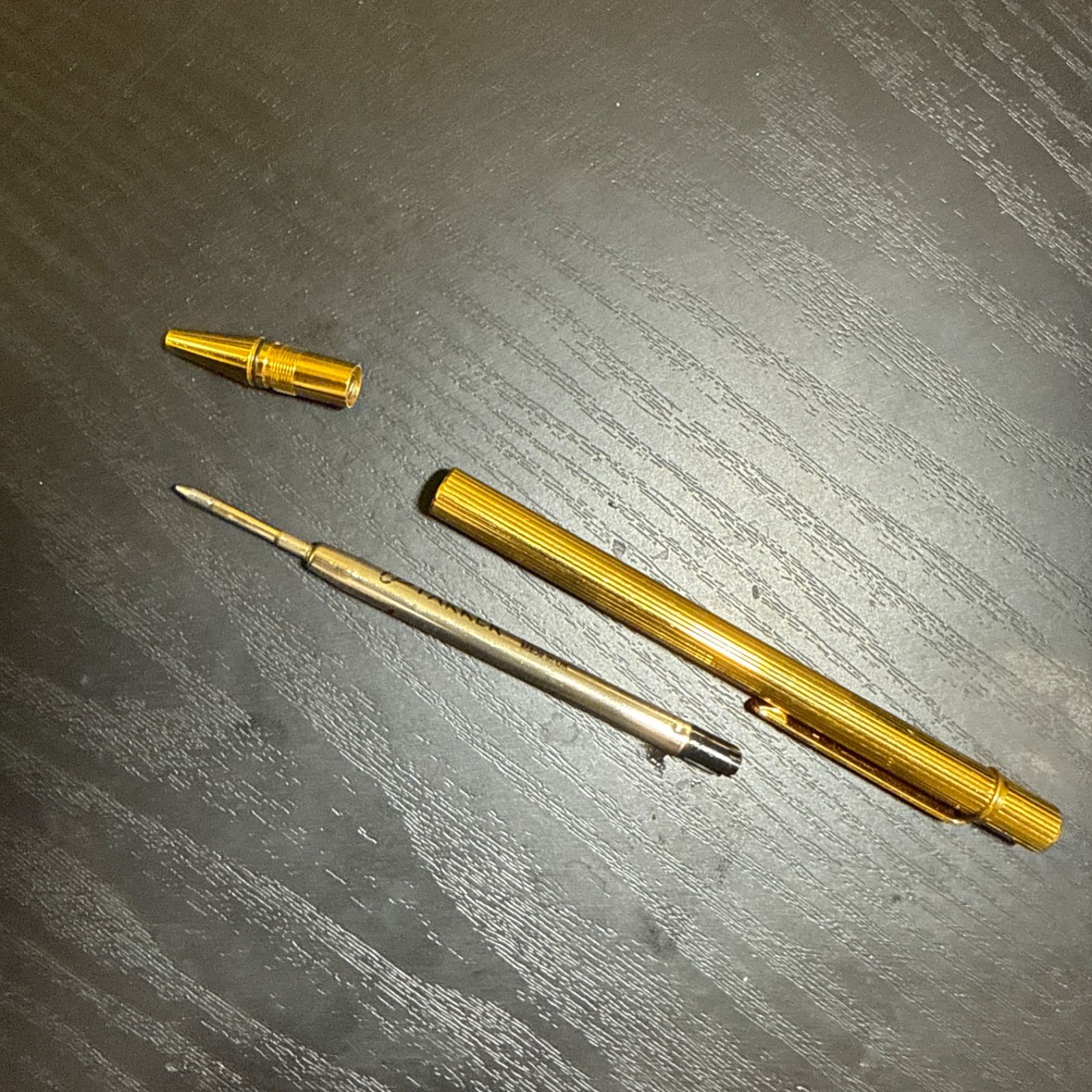 ツイスト式ボールペン