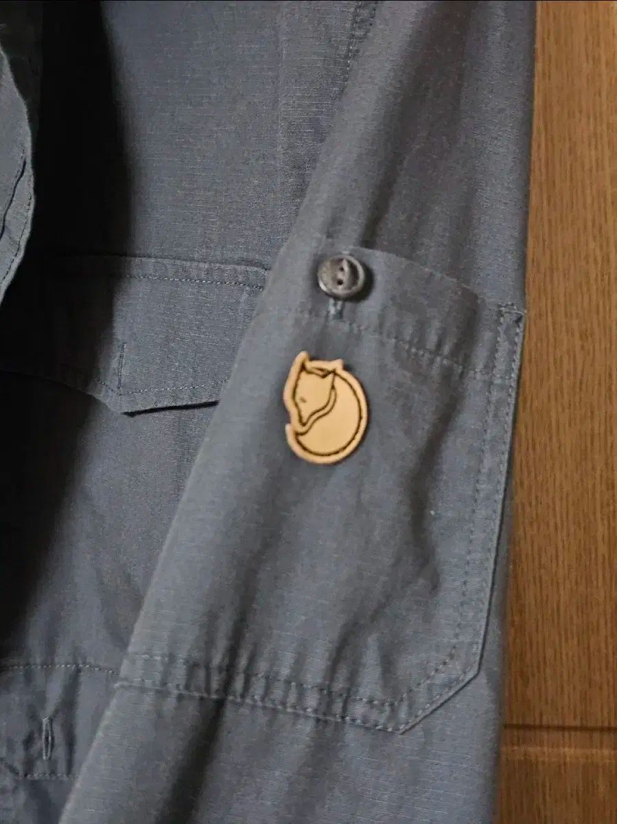 フェールラーベン BIG YOUTH IN THE SHADE SHADE Ver. ポケット シャツ M 100 105