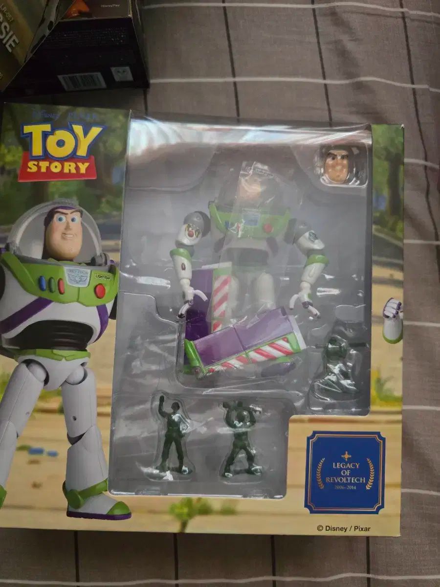 トイストーリー ジェシー リー バズ まとめ