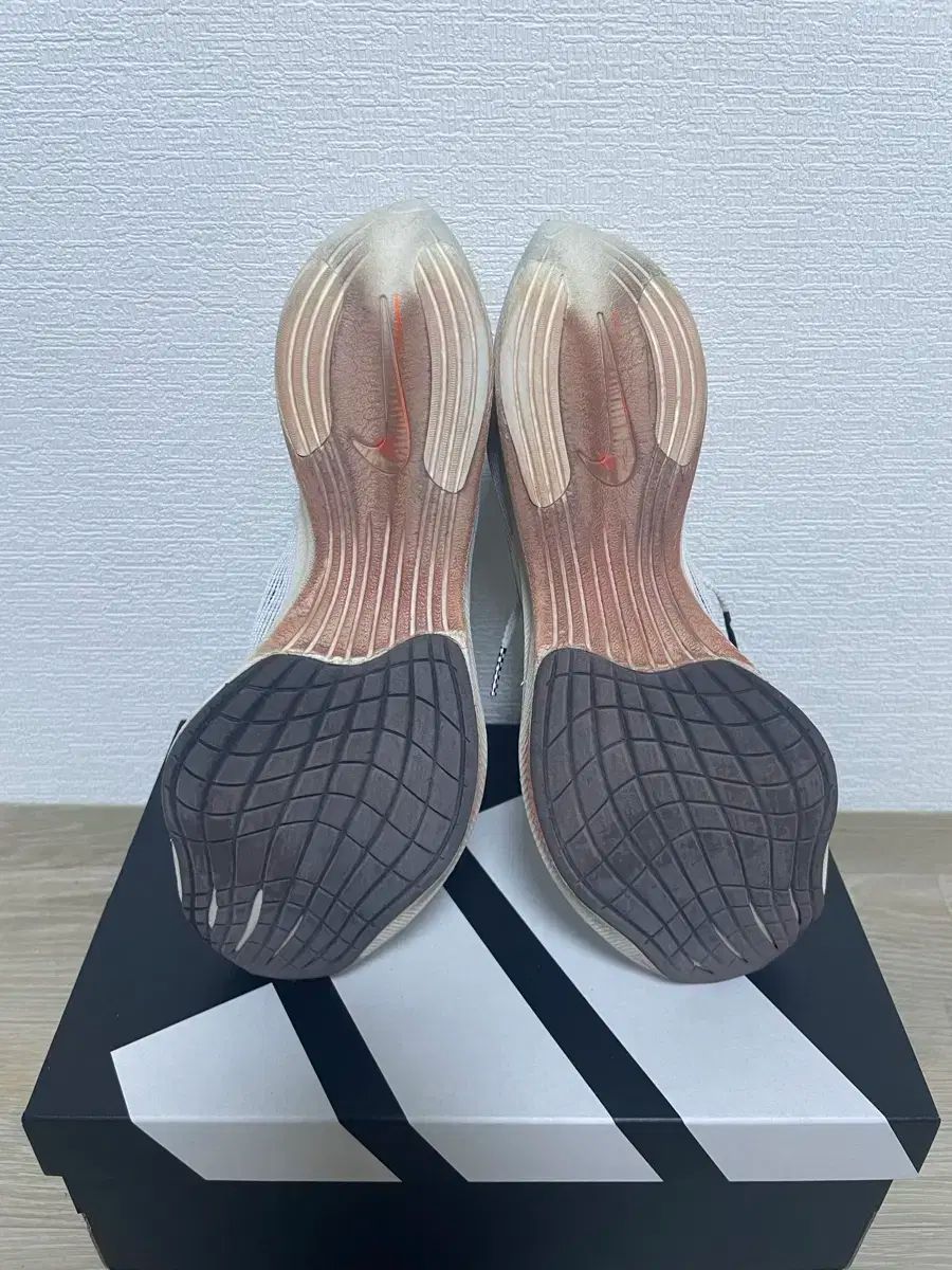 ナイキ ヴェイパーフライ ネクスト2