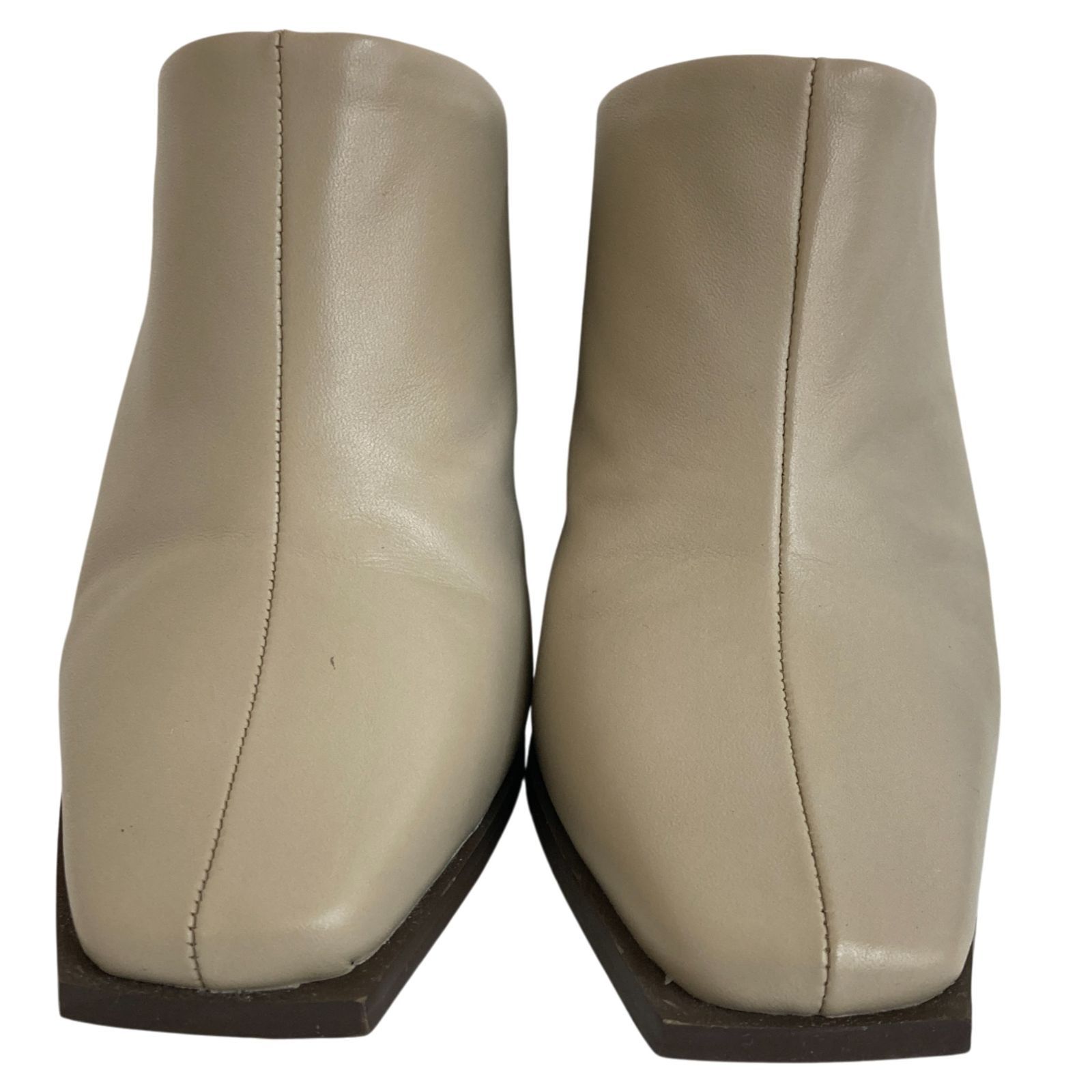 ベージュ その他ブーツ