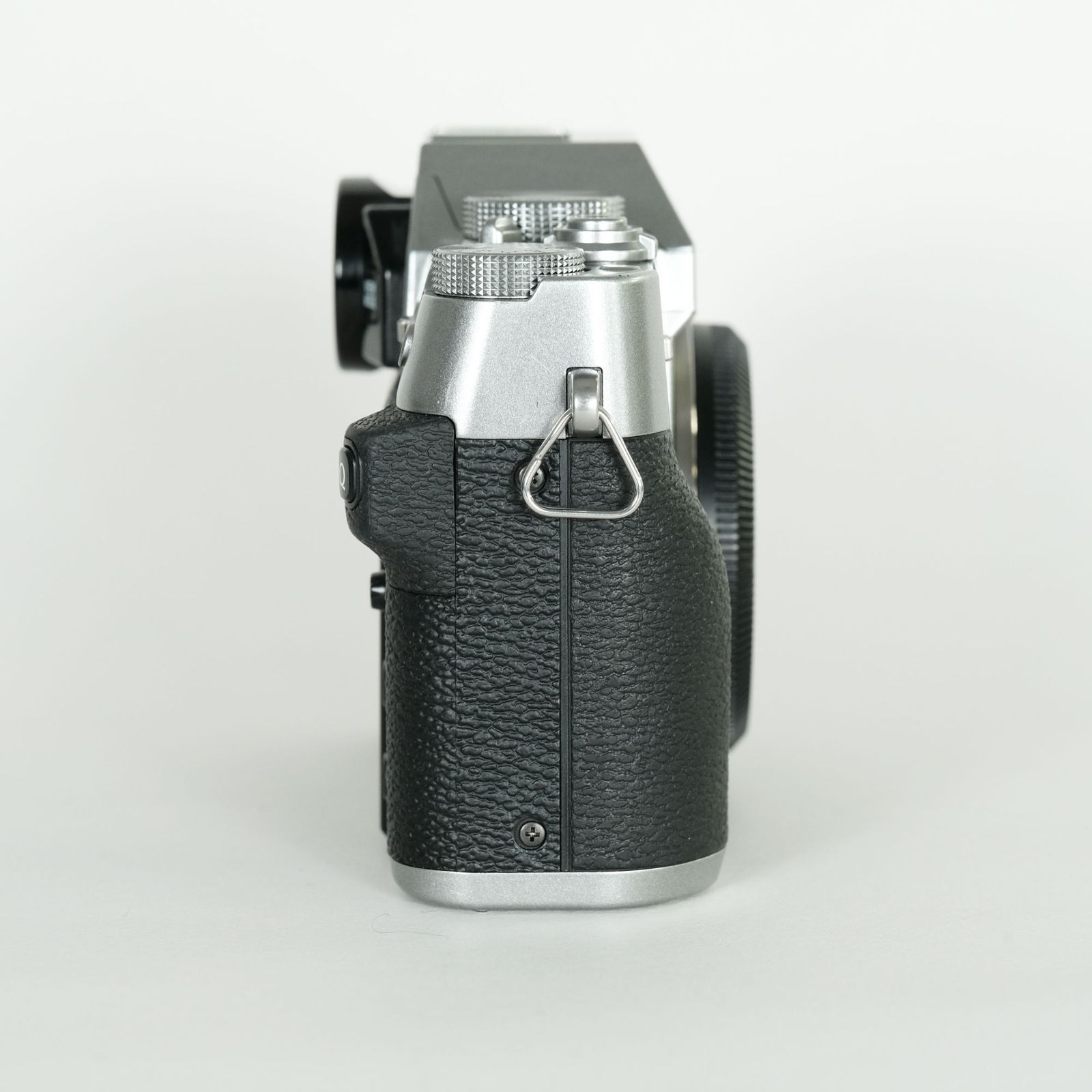 シャッター数6 000回 FUJIFILM X-T30 ボディ シルバー ミラーレス一眼カメラ