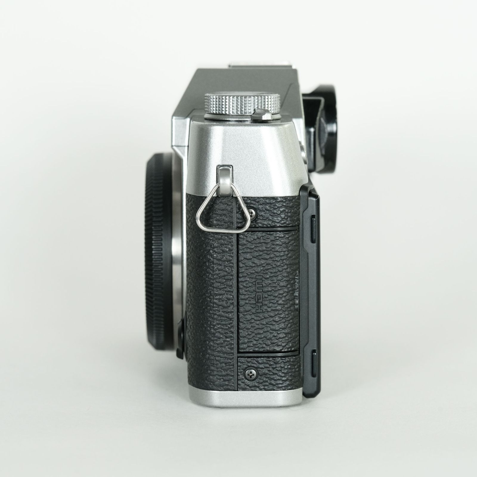 良品 | シャッター数6,000回] FUJIFILM X-T30 [ボディ シルバー