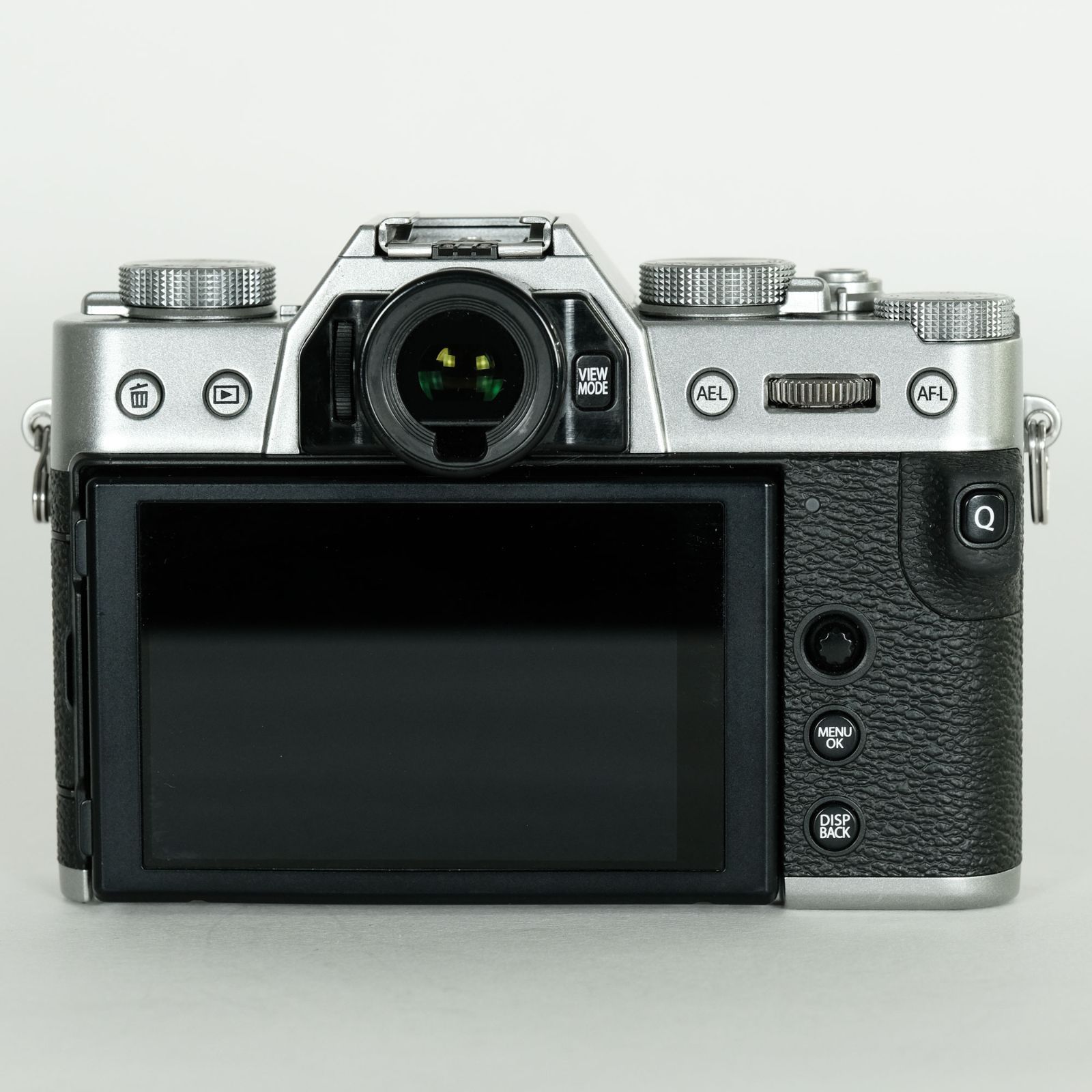 良品 | シャッター数6,000回] FUJIFILM X-T30 [ボディ シルバー