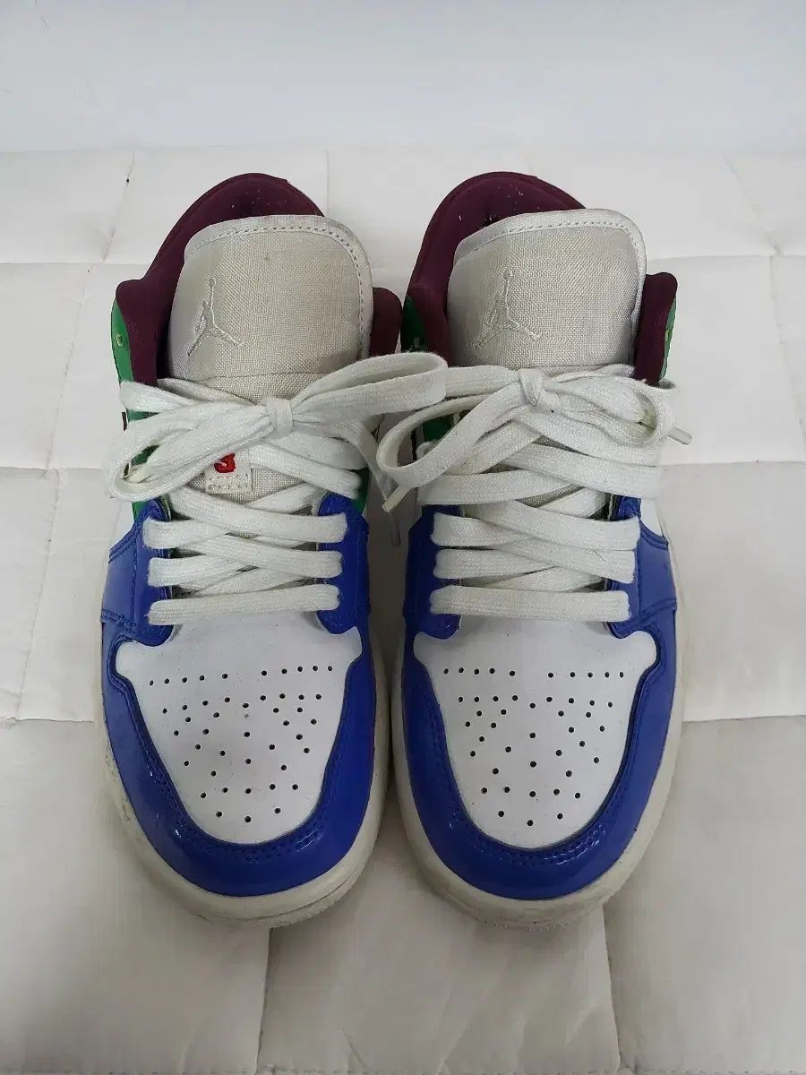 ナイキ エア ジョーダン 1 ロー SE マルチ 230