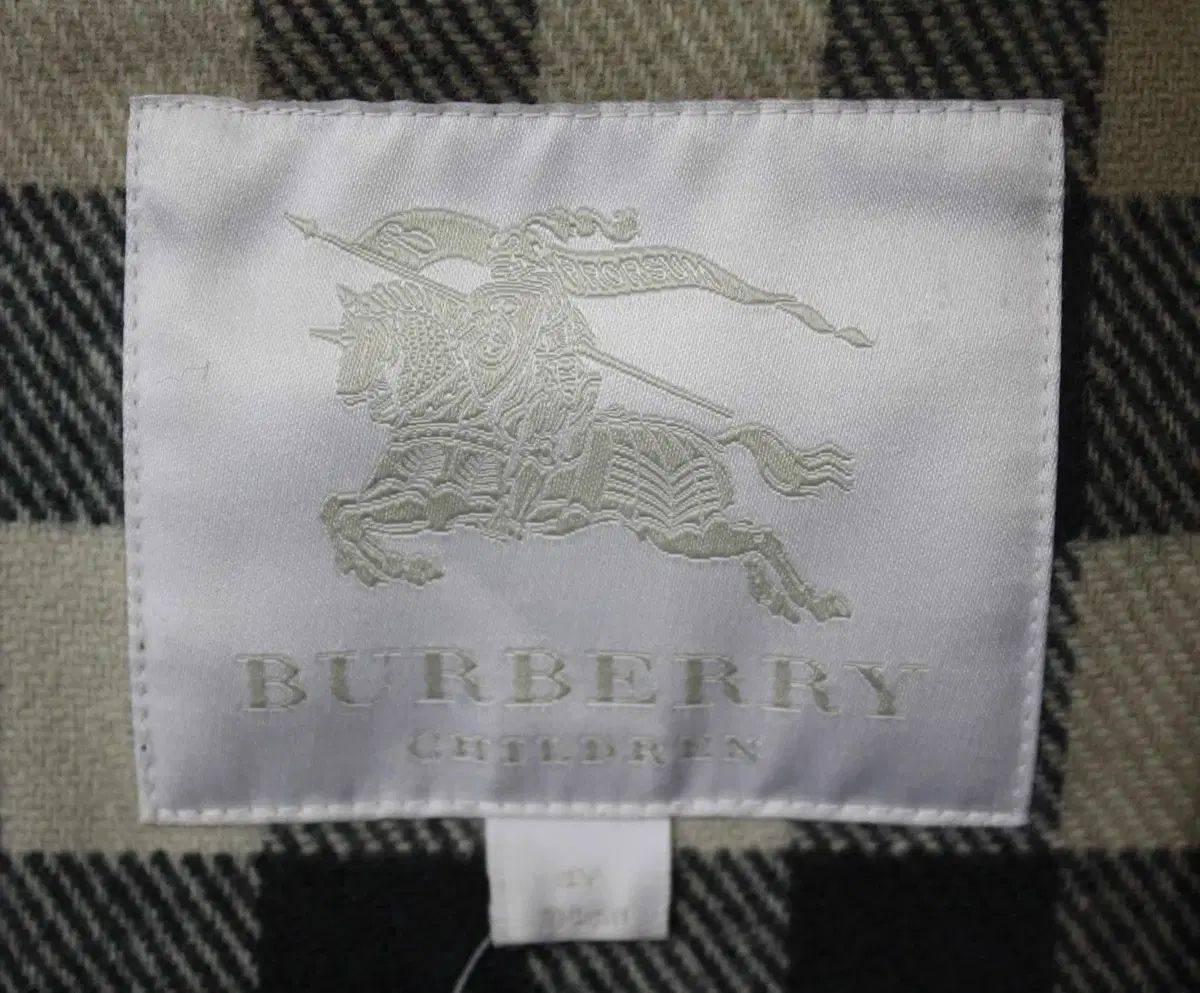 J-11961 バーバリー 男の子用 ダッフル コート 4 Y