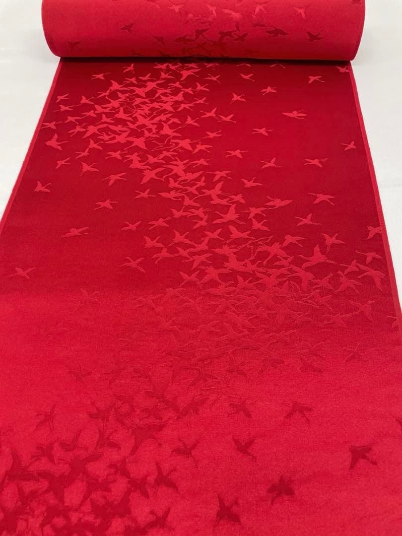 色無地 紋意匠 南天文様 朱・緋色 正絹 反物 色無地 紋意匠 バーガンディー