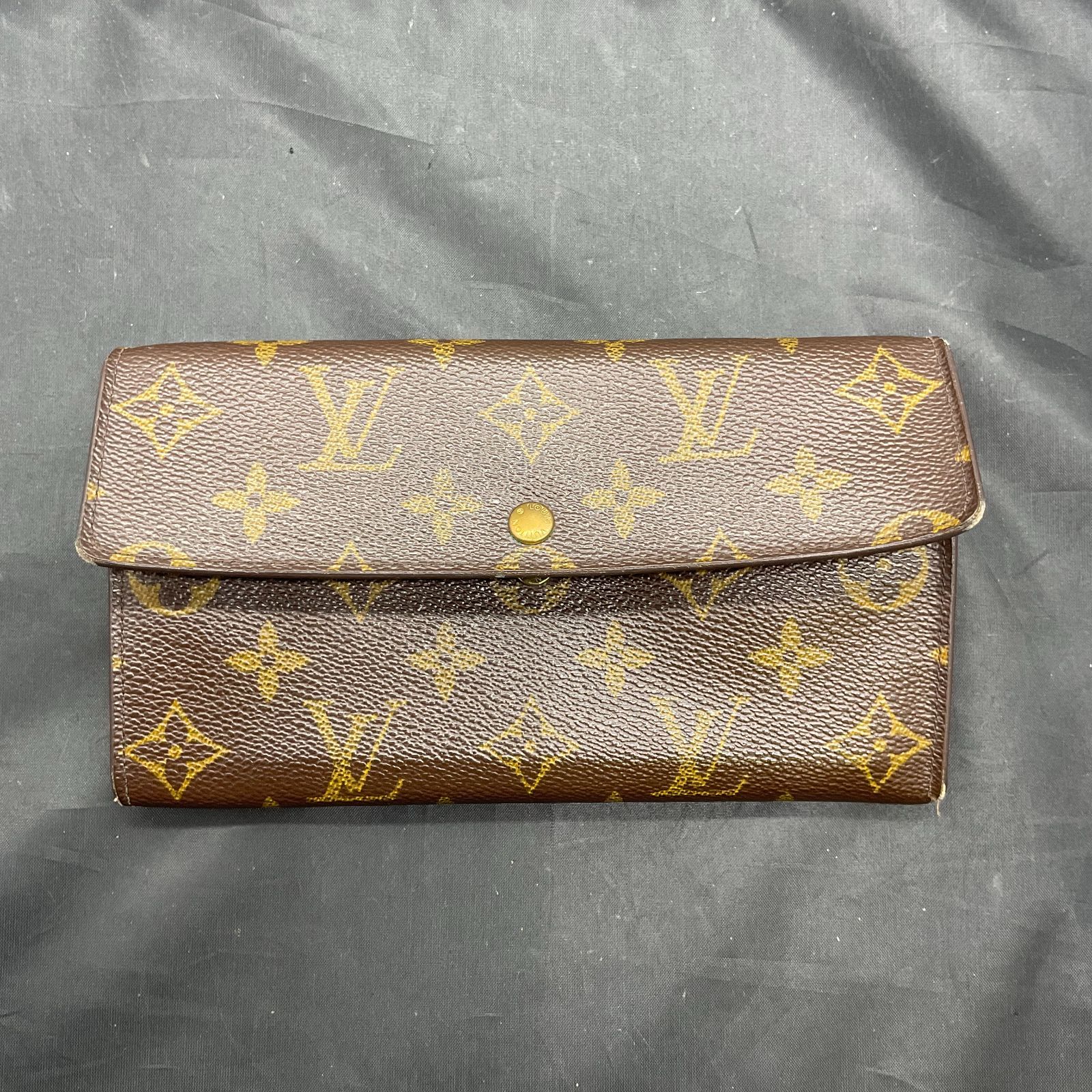 ルイヴィトン ポルトモネクレディ財布 B25100145