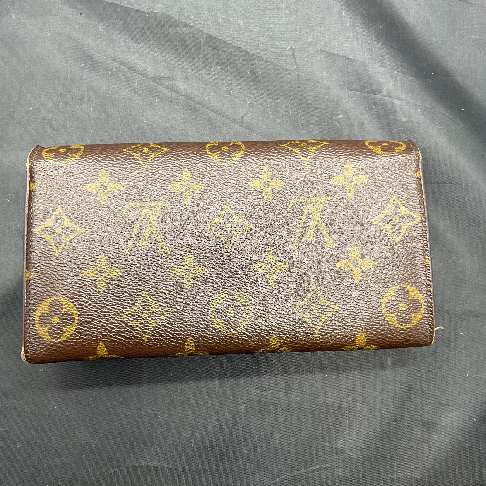 ルイヴィトン ポルトモネクレディ財布