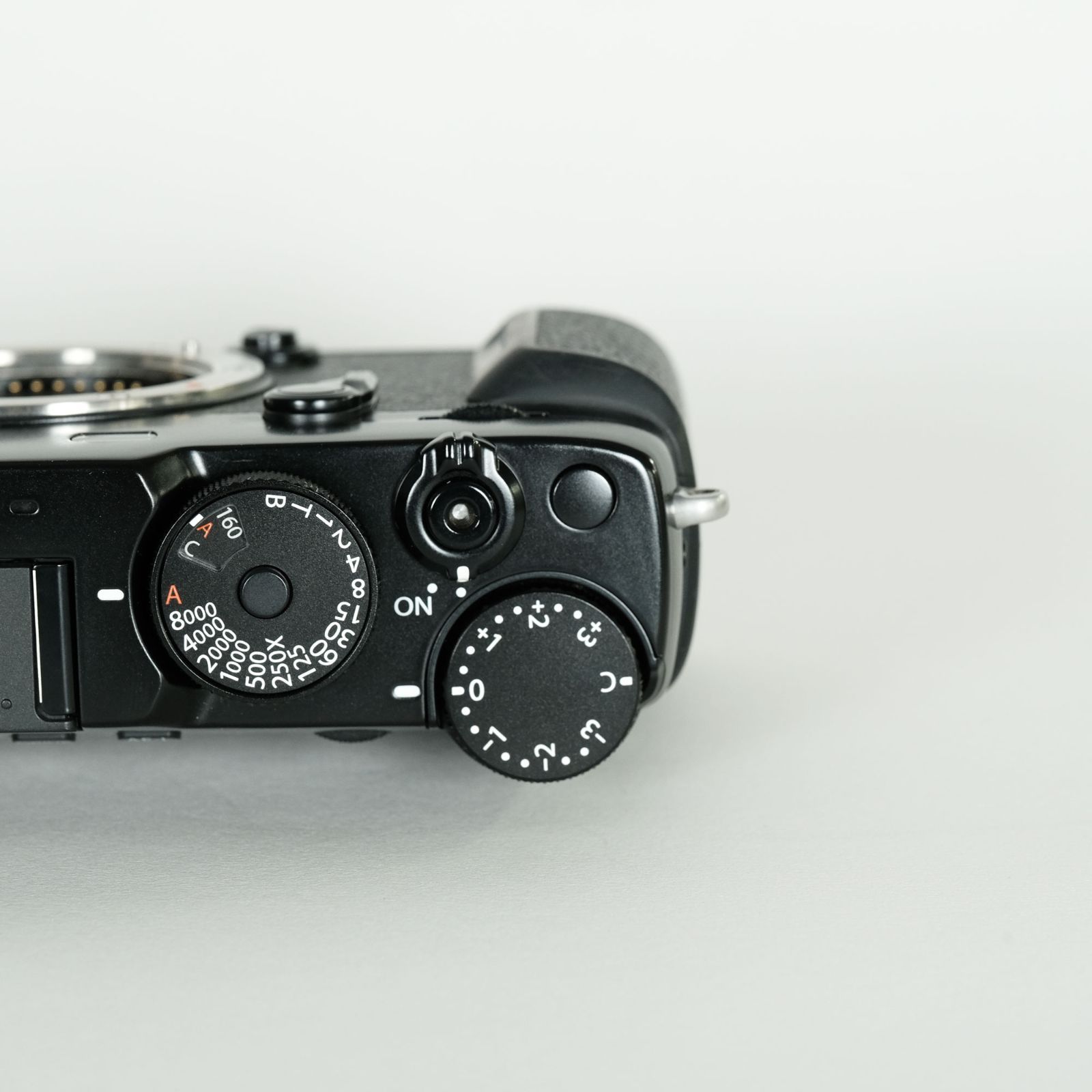 ブラック ミラーレス一眼カメラ