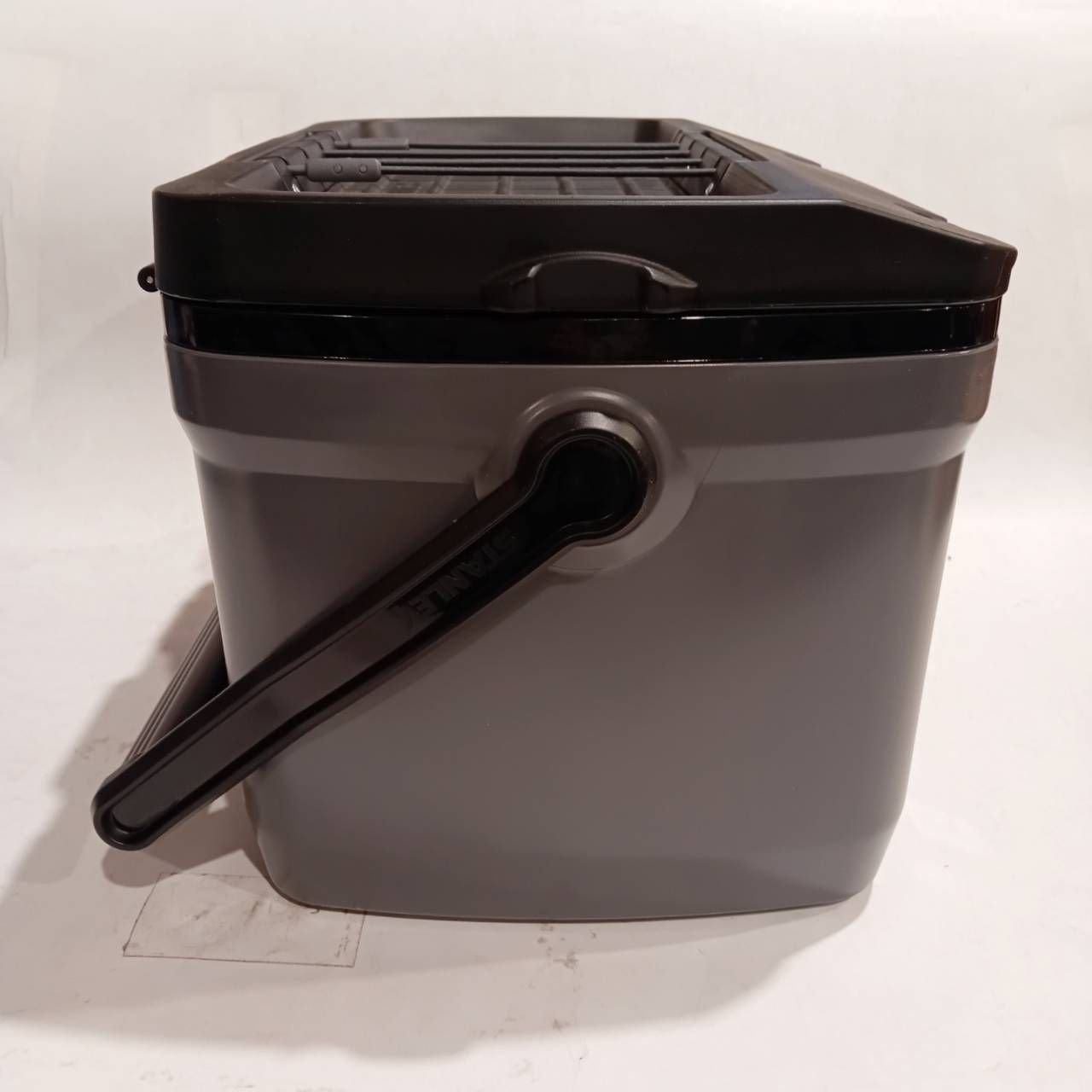 クーラーボックス 15.1L