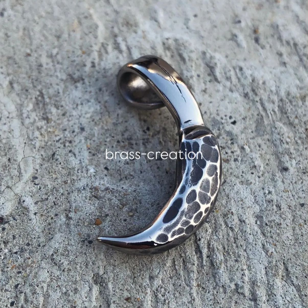 titanium pendants top cat claw rock 純チタン製 猫の爪 岩肌 ペンダントトップ