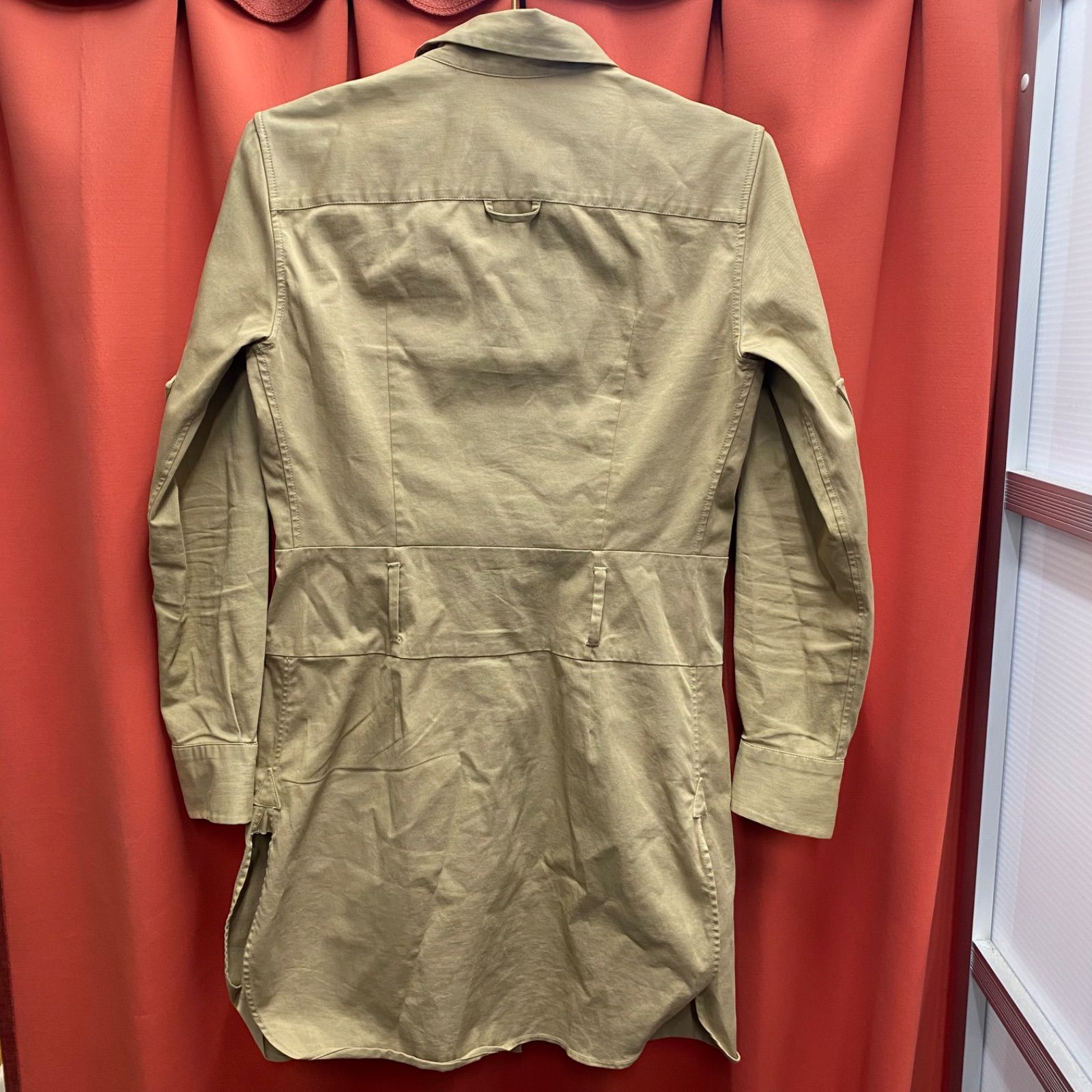 美品　プラダ　PRADA ステンカラーコート　丸襟　スプリングコート　ベージュ 美品 プラダ PRADA ステンカラーコート 丸襟 スプリングコート ベージュ