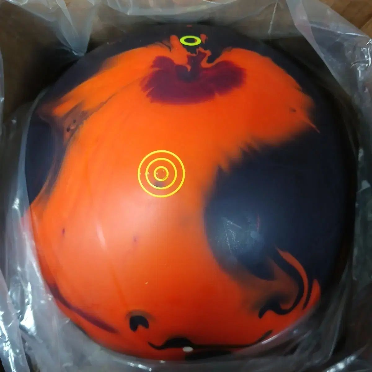 13パウンド エボナイト EBONITE クレッシャー 新ボーリング 球