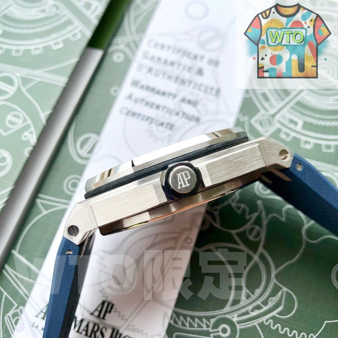 ロイヤルオークのオフショア型腕時計です 自動巻き