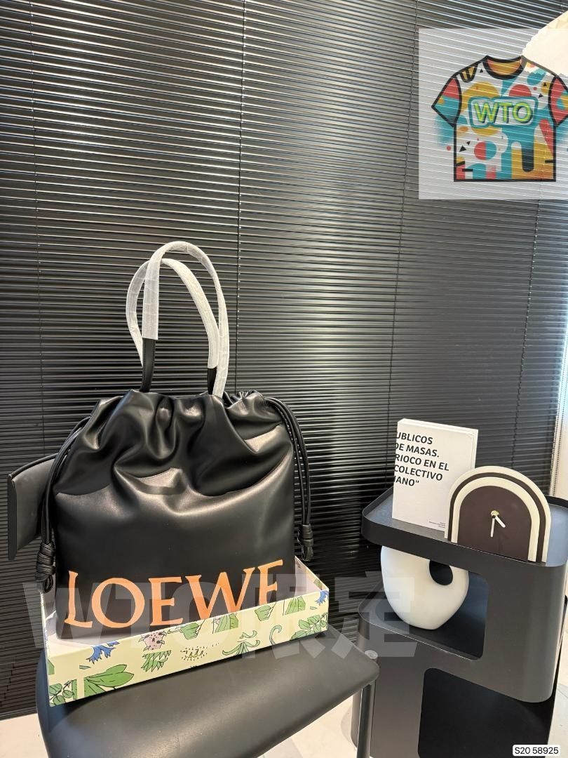 LOEWE ハンドバッグ ファッション