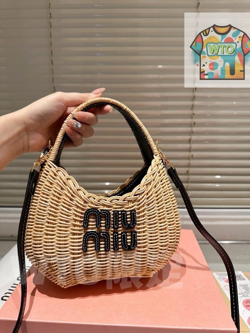  MIUMIU ミュウミュウ 編みカバン ハンドバッグ ショルダーバッグ-M 02 ショルダーバッグ バッグ