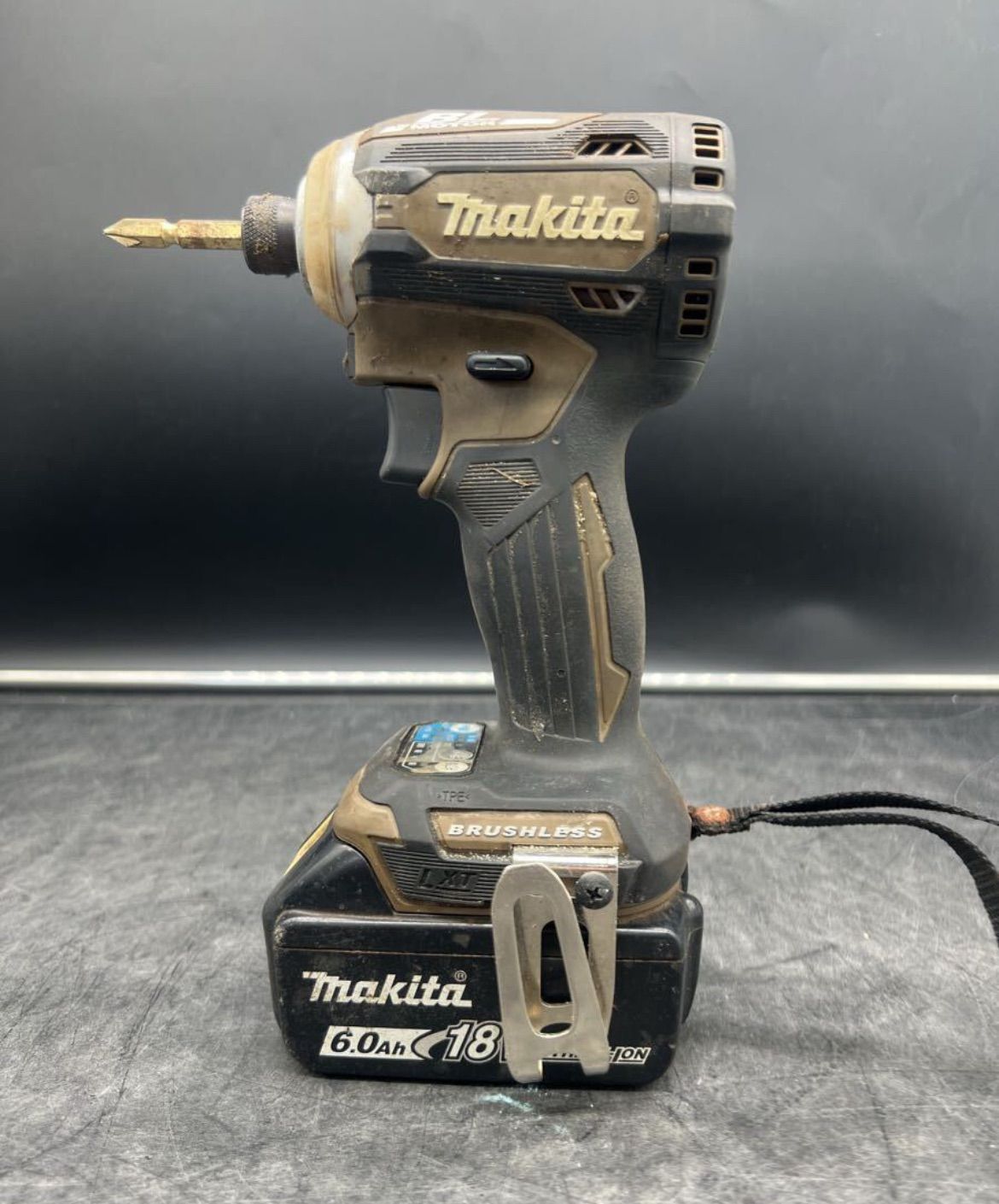 2242 makita マキタ TD171DGXAB 18V充電式インパクトドライバ TD171D バッテリ1つBL1830 3.0ah