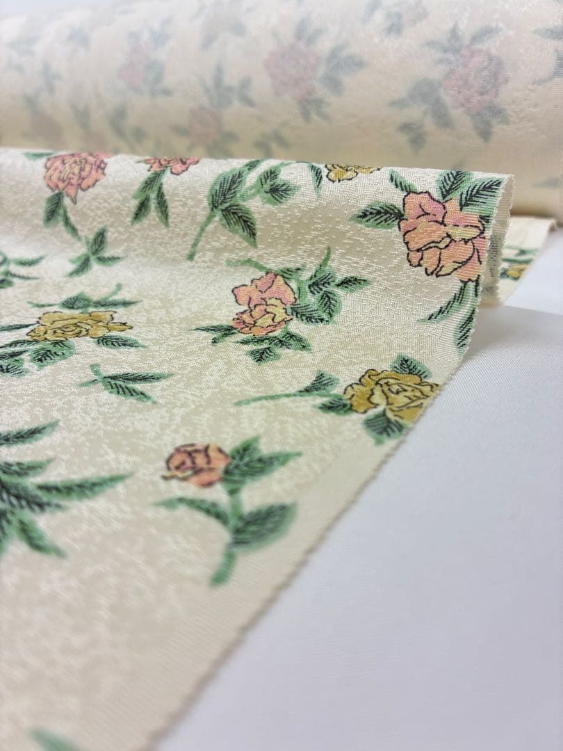  小紋 全体柄 薔薇 紋意匠 反物 正絹 O 100 小紋 着物反物