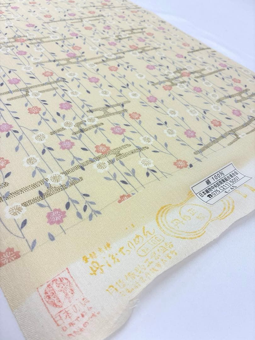小紋 紋意匠 丹後ちりめん 桜 壺垂れ模様 反物 正絹 O094 - メルカリ
