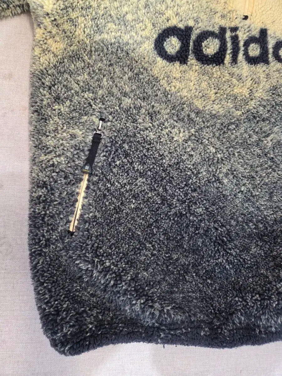 アディダス スクール ボード フリース アウター