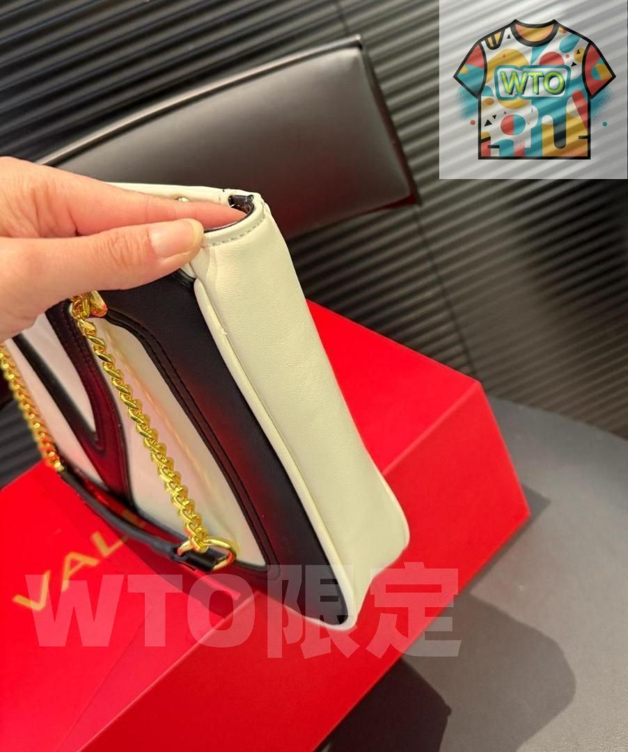 ショルダーバッグ