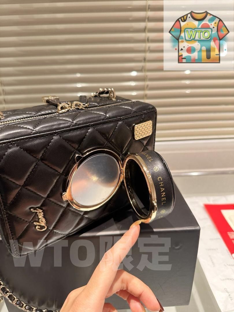 ショルダーバッグ カメラバッグです 黒です