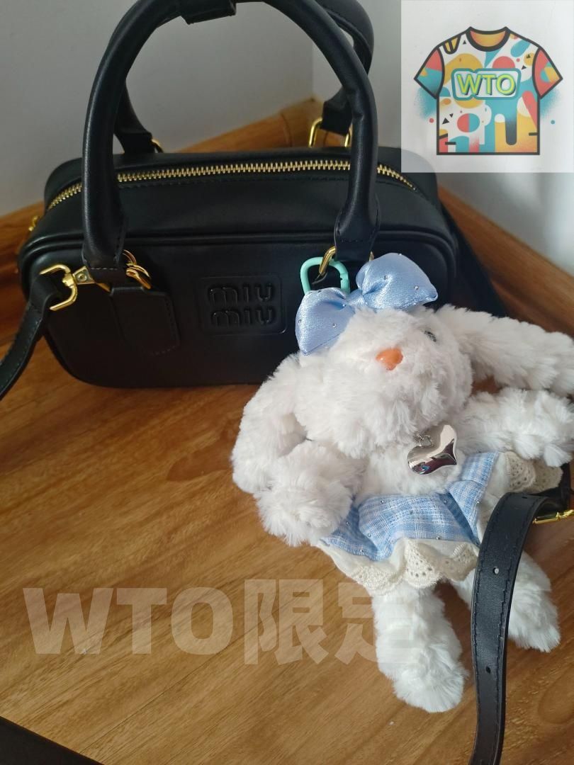  MIU MIUショルダーバッグ-WTO輸入-LGX 83 ショルダーバッグ バッグ