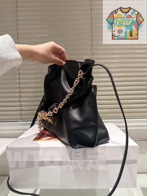  ロエベ ブラック ショルダーバッグ ショルダーバッグ バッグ