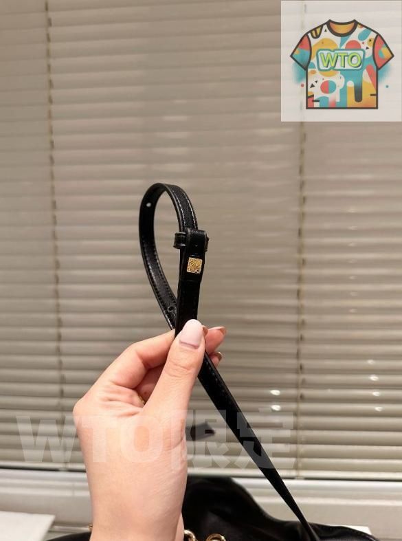 ショルダーバッグ