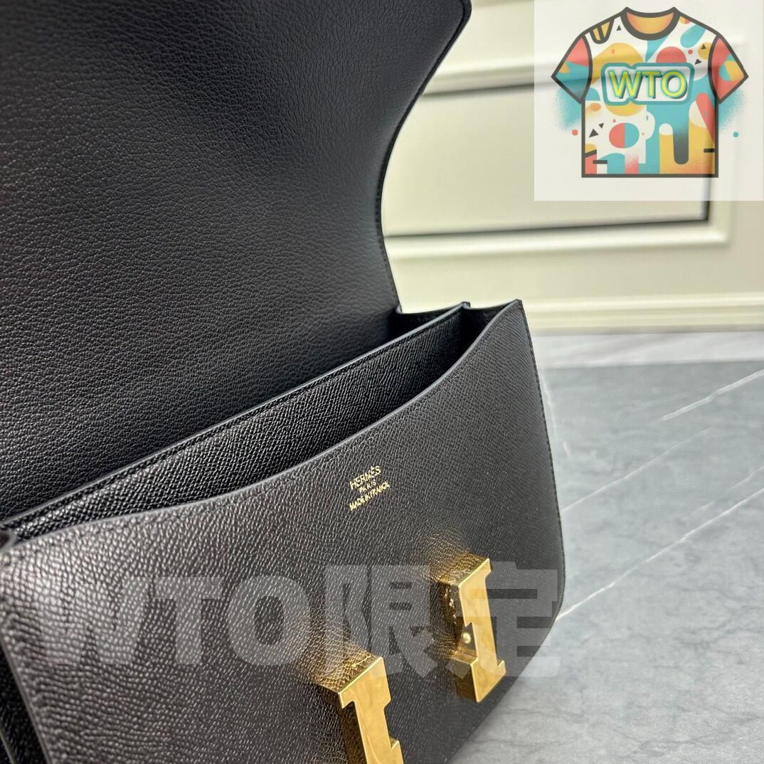 ショルダーバッグ ブラック