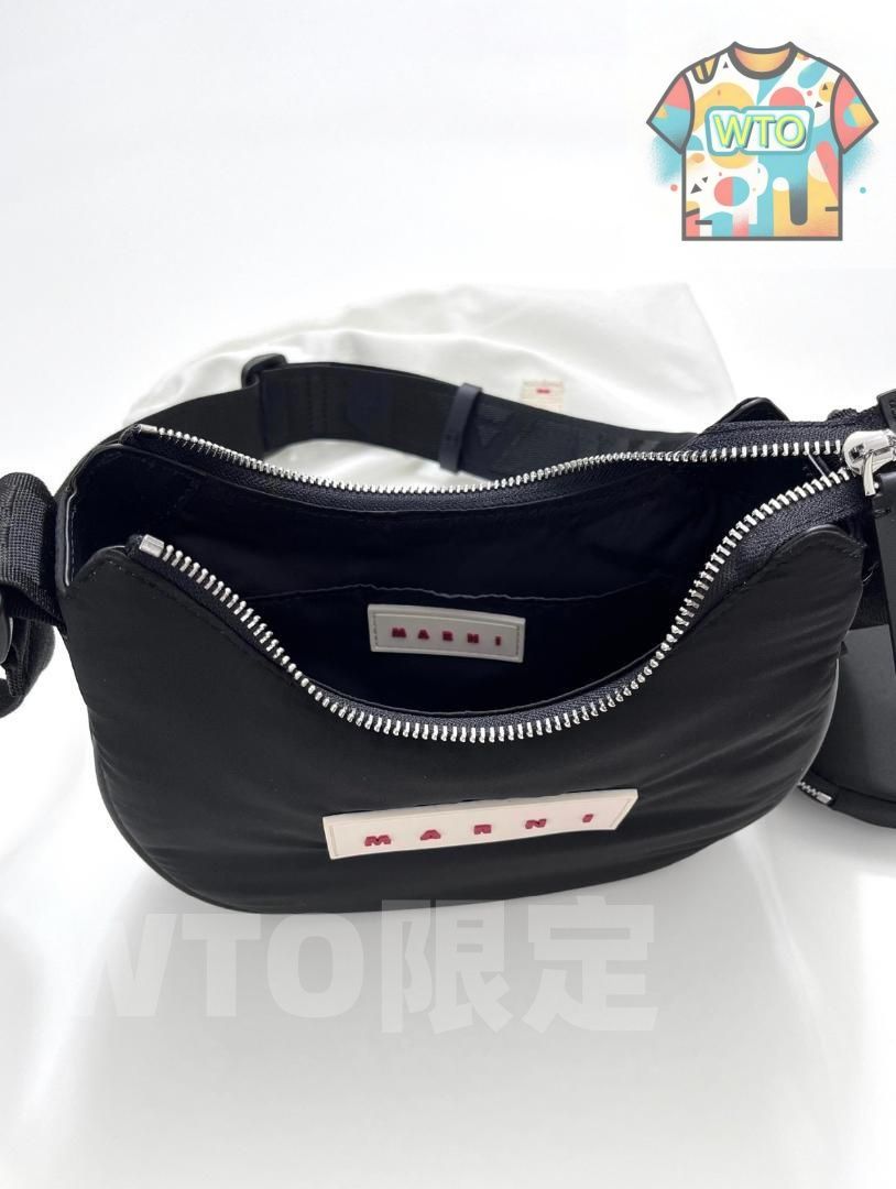 Marniマルニの黒ショルダーバッグ