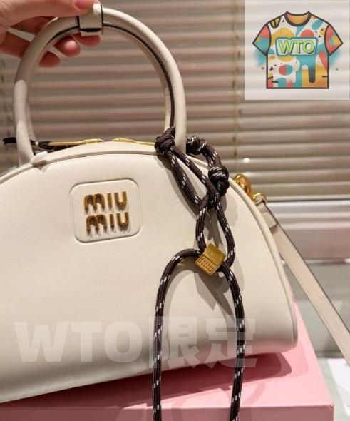 MIUMIU ショルダーバッグ-WTO輸入1