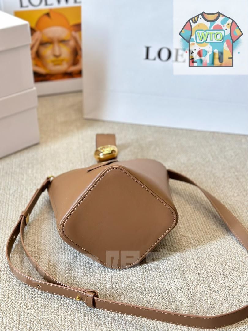 LOEWE ロエベ