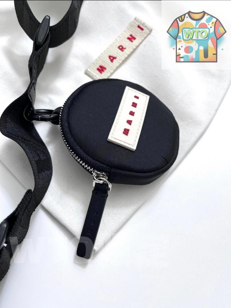 Marniマルニの黒ショルダーバッグ WTO輸入1 キャップ 指なし手袋