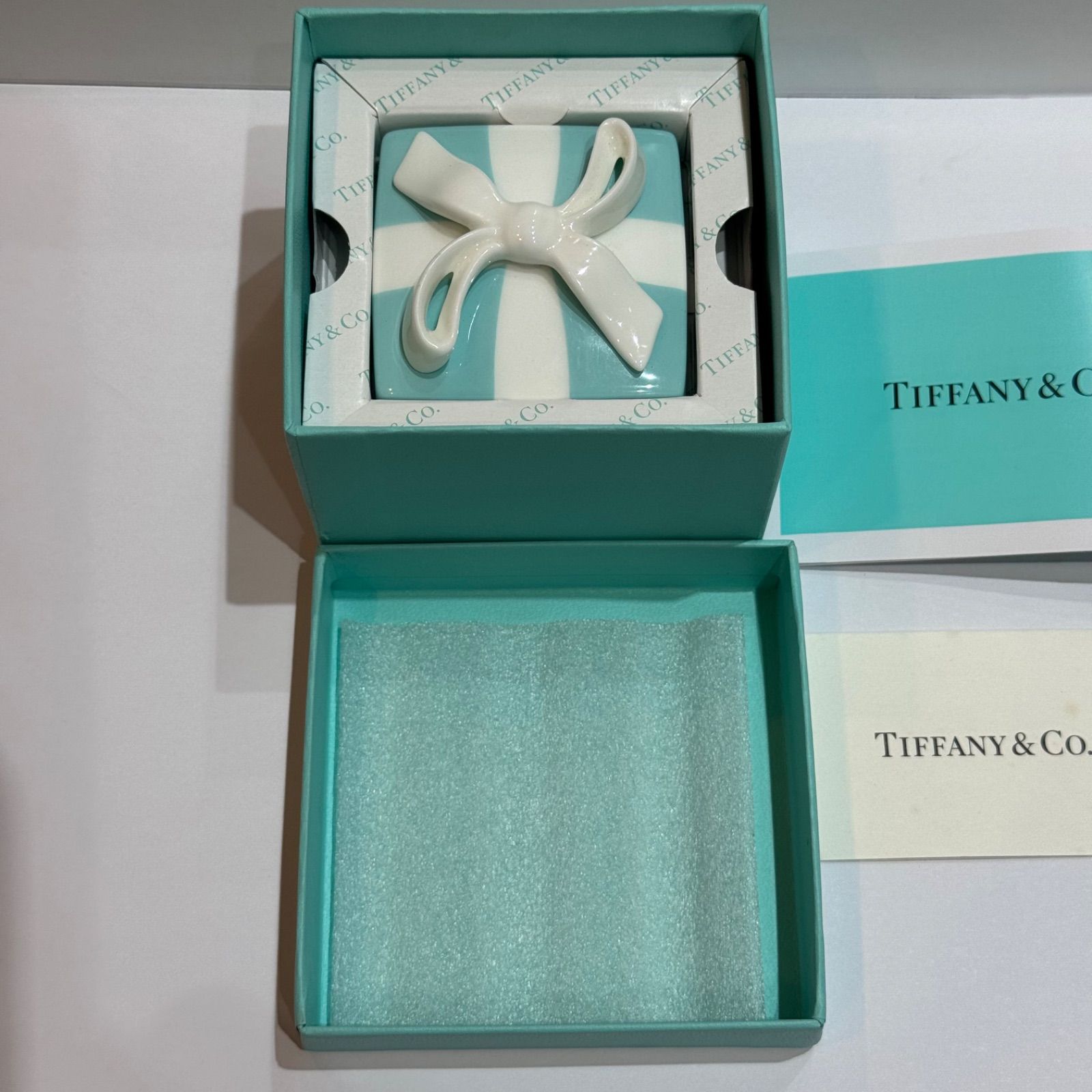 美品】Tiffany ＆ CO. ティファニー ブルーリボン 小物入れ 陶器製