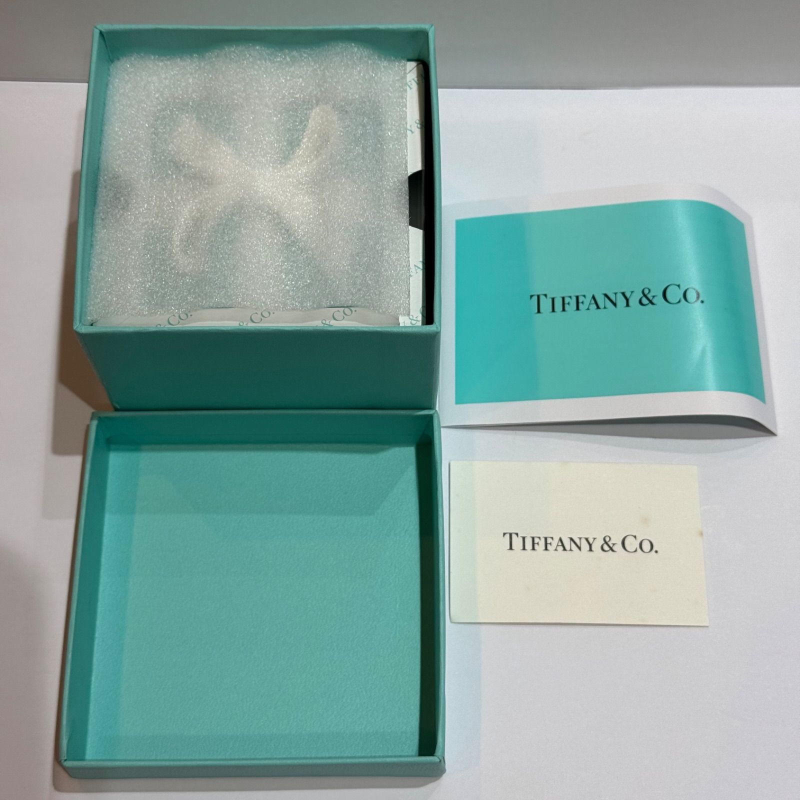 ティファニー　リボン　小物入れ TIFFANY＆Co. ティファニーブルーリボンボックス 小物入れ 陶器