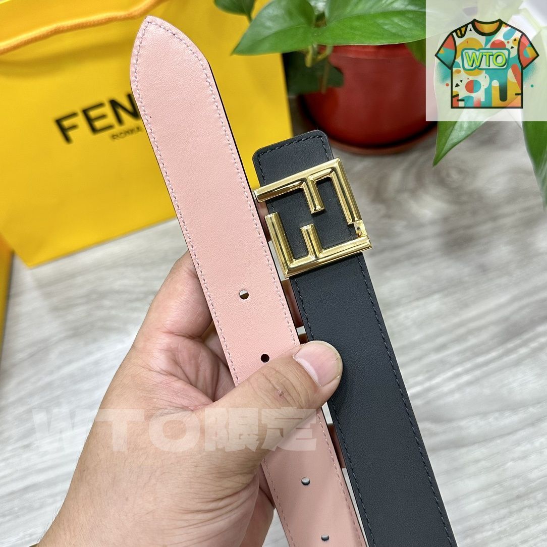 FENDI フェンディ