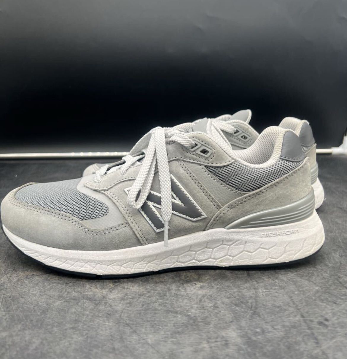 2246 C-86362V newbalance ニューバランス スニーカー MW880CG6 26.5cm グレー系 底すれ少 メンズ レディース 箱無し