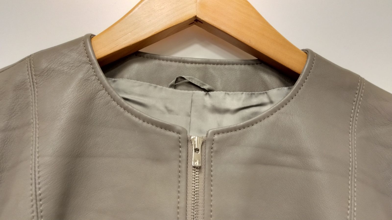 M2 アナイ ANAYI ジャケット レザージャケット 38 Мサイズ グレー系