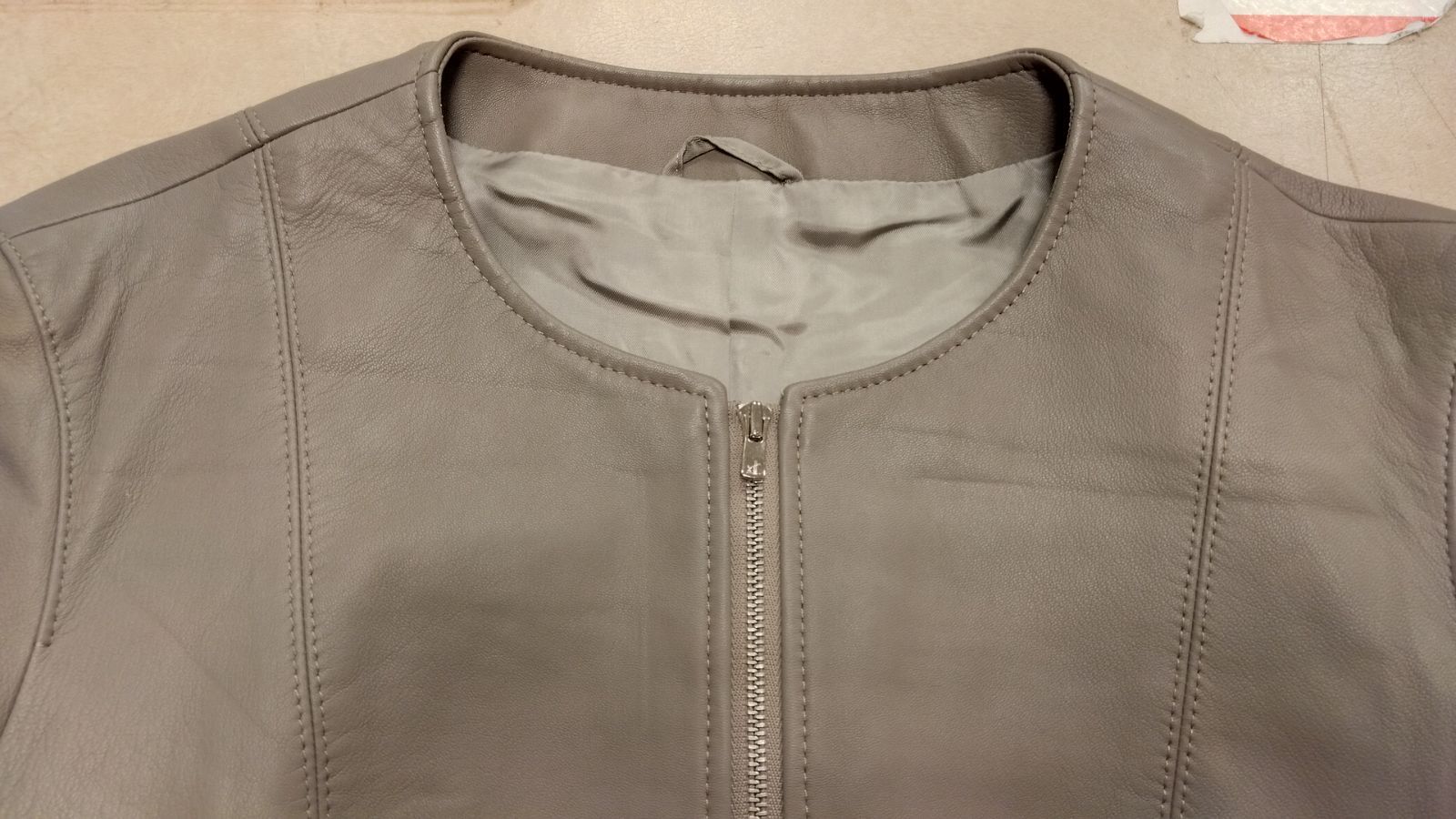 ANAYI グレー レザーアウター サイズ38 M2 アナイ ANAYI ジャケット レザージャケット 38 Мサイズ グレー系